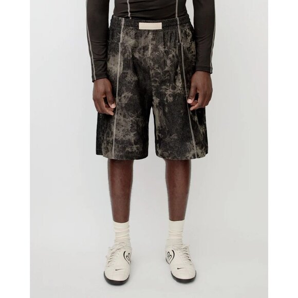 GAMEFACE Oversized Shorts in Denim Acid - Picture 2 of 5